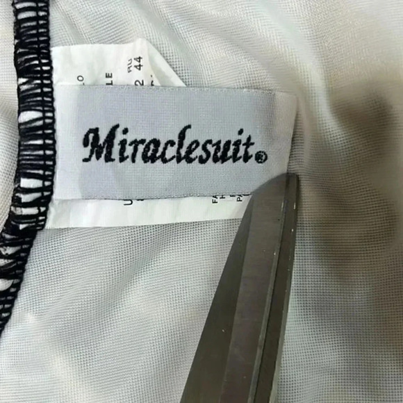 Miraclesuit Black Barcelona Halter Tankini size 8 - Picture 7 of 8